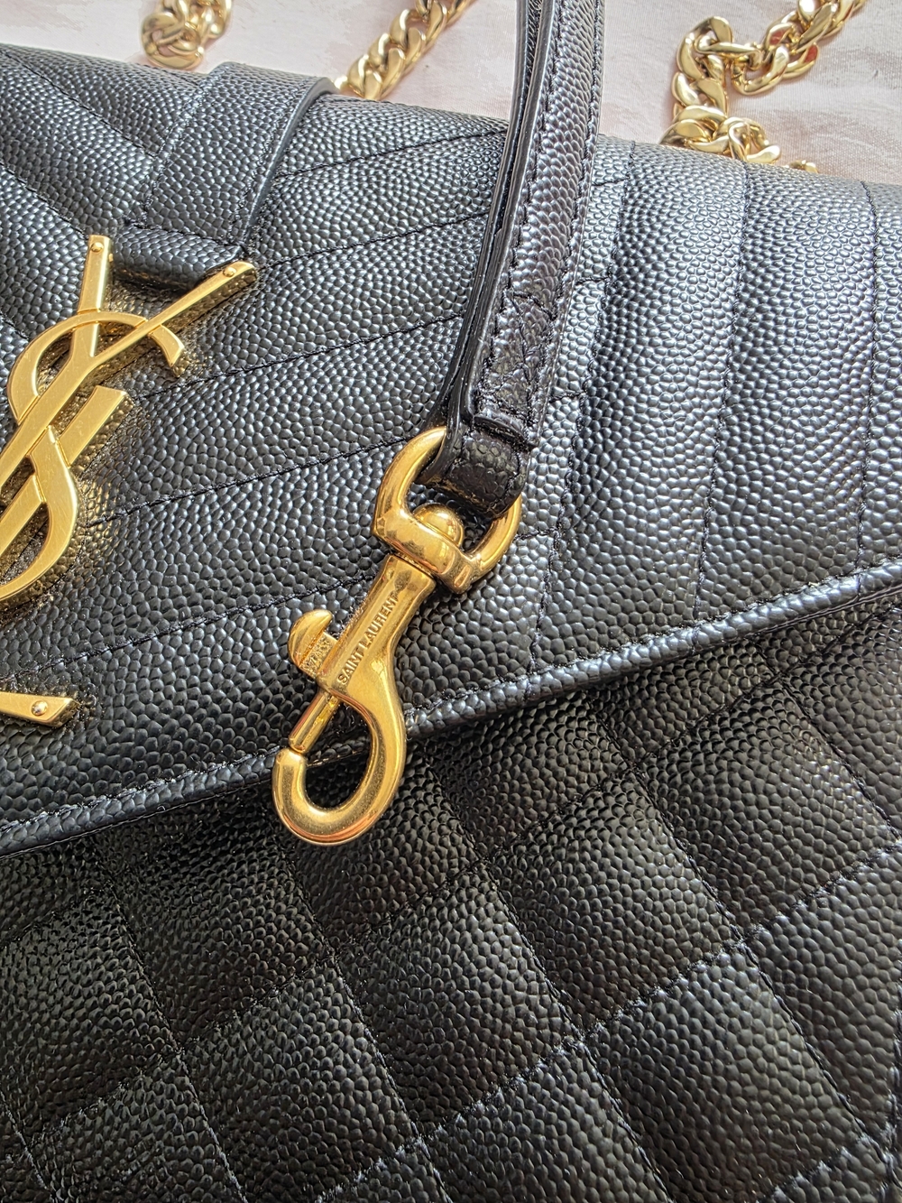 Saint Laurent Black Quilted Envelope Chain Wallet - Picture 6 of 15